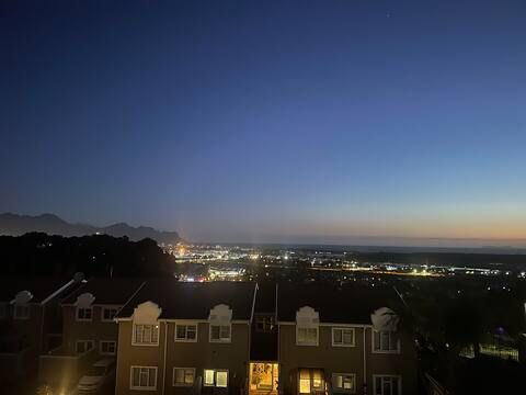 To Let 2 Bedroom Property for Rent in Heldervue Western Cape
